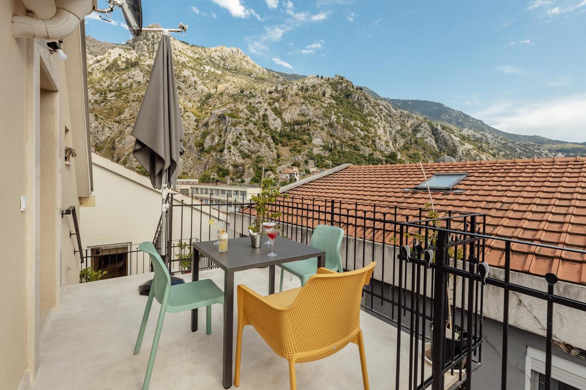 Kotor Central Point Exteriör bild