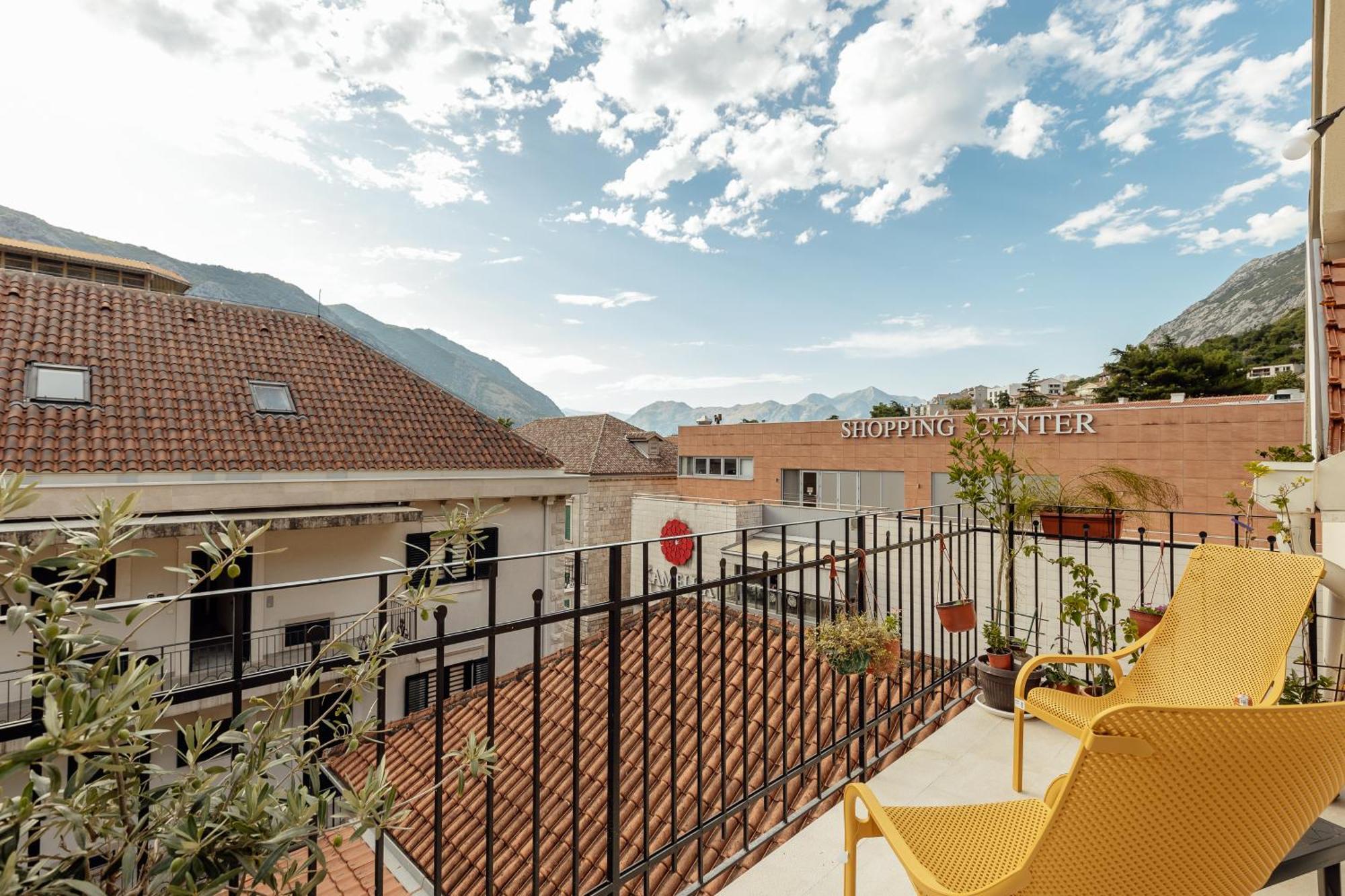 Kotor Central Point Exteriör bild
