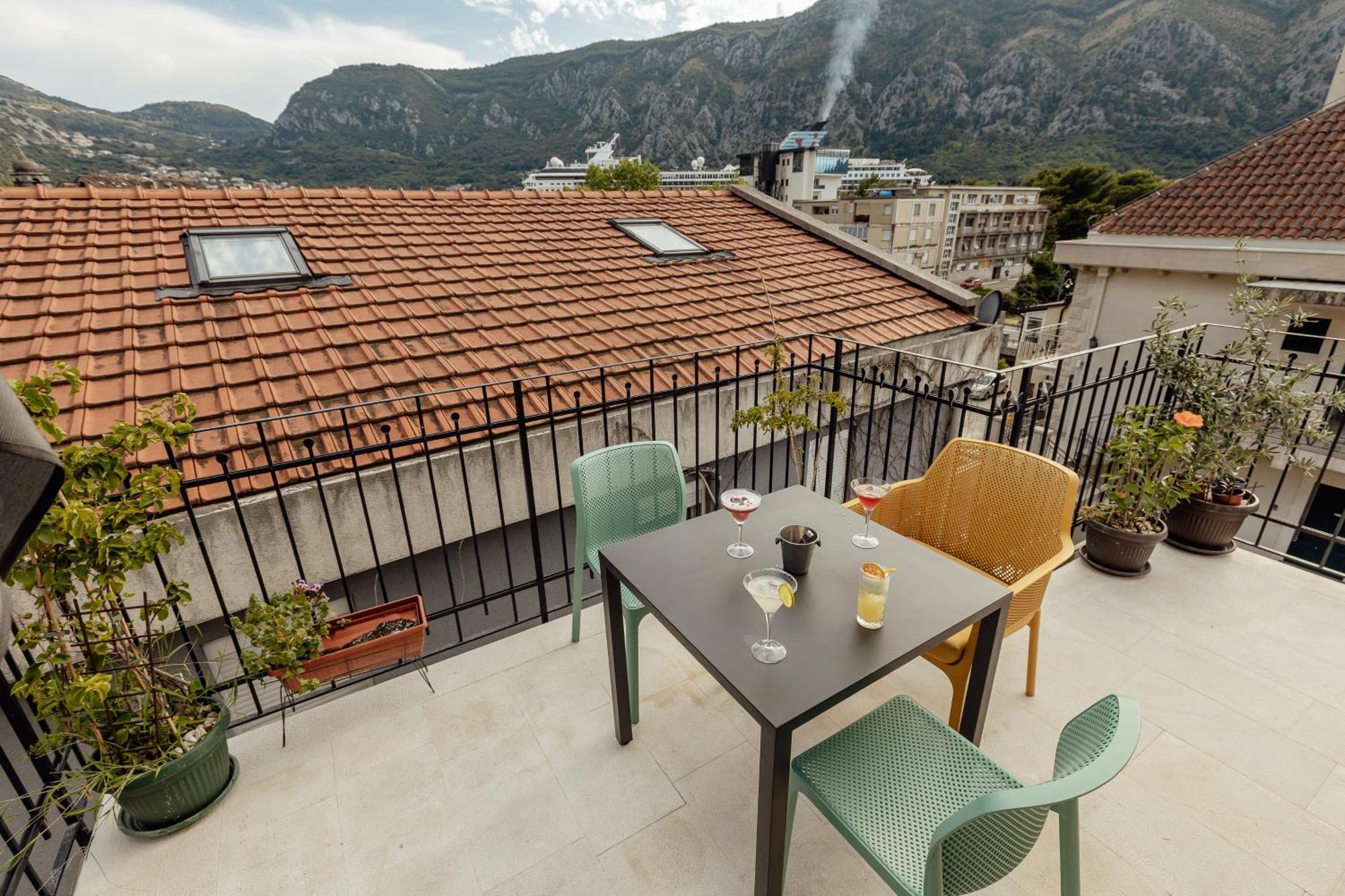 Kotor Central Point Exteriör bild